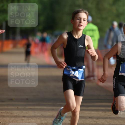 06.09.2026 - 20. Norderstedt Triathlon Mo-Foto http://msf.ph/oto/10154675 06.09.2026 09:10:45 Laufen 19, 12, 21, 29 meine-sportfotos.de