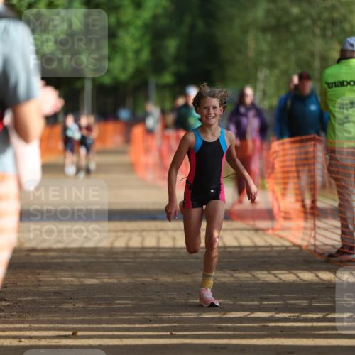06.09.2026 - 20. Norderstedt Triathlon Mo-Foto http://msf.ph/oto/10154789 06.09.2026 09:11:31 Laufen 47 meine-sportfotos.de