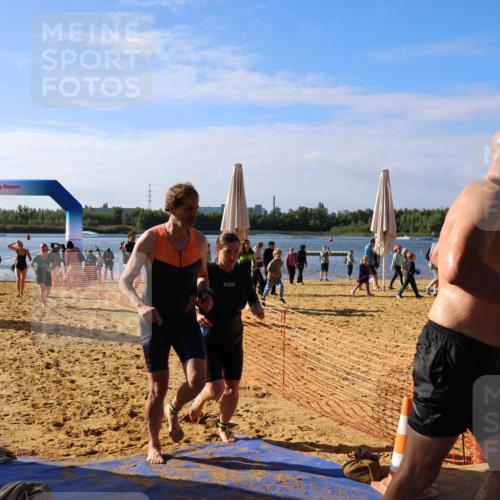 06.09.2026 - 20. Norderstedt Triathlon Andreas Tolksdorf http://msf.ph/oto/10154806 06.09.2026 10:06:29 Schwimmen 1200, 1211, 1222, 1496, 1506, 1509 meine-sportfotos.de