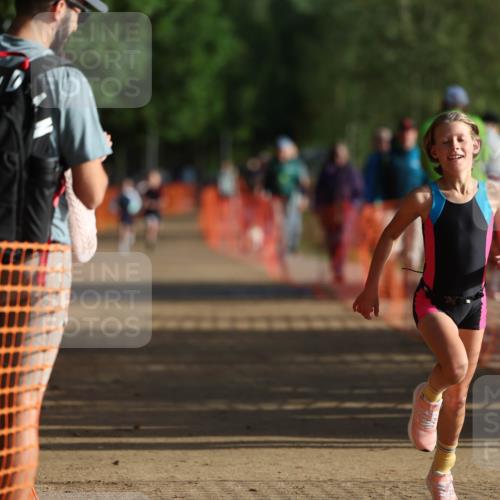 06.09.2026 - 20. Norderstedt Triathlon Mo-Foto http://msf.ph/oto/10154808 06.09.2026 09:11:32 Laufen 44, 47 meine-sportfotos.de