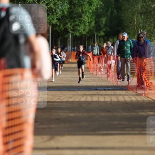 06.09.2026 - 20. Norderstedt Triathlon Mo-Foto http://msf.ph/oto/10154812 06.09.2026 09:11:36 Laufen 39, 44, 47 meine-sportfotos.de