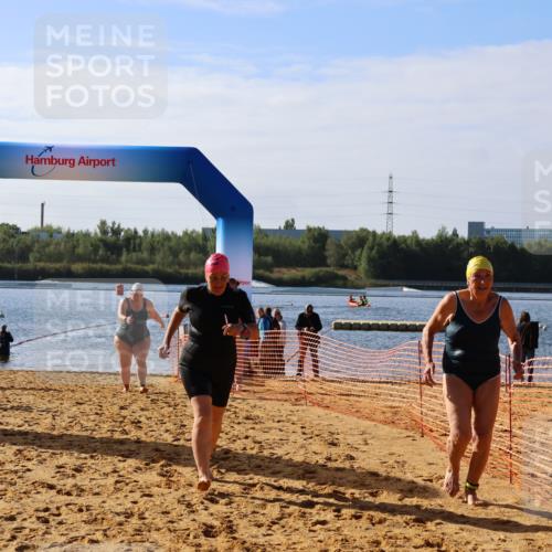 06.09.2026 - 20. Norderstedt Triathlon Andreas Tolksdorf http://msf.ph/oto/10154995 06.09.2026 10:07:01 Schwimmen 1216, 1229, 1237 meine-sportfotos.de