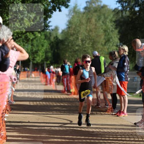 06.09.2026 - 20. Norderstedt Triathlon Mo-Foto http://msf.ph/oto/10155379 06.09.2026 09:40:55 Laufen 626, 602, 613, 613, 622, 664, 665 meine-sportfotos.de