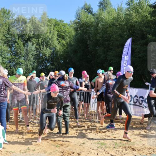 06.09.2026 - 20. Norderstedt Triathlon Andreas Tolksdorf http://msf.ph/oto/10155430 06.09.2026 10:40:23 Schwimmen 1275, 1303, 1310 meine-sportfotos.de