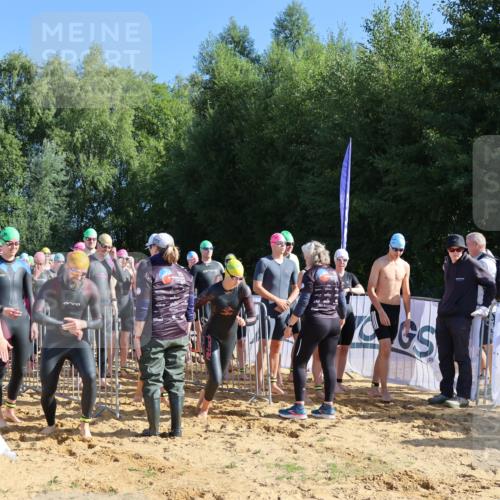 06.09.2026 - 20. Norderstedt Triathlon Andreas Tolksdorf http://msf.ph/oto/10155534 06.09.2026 10:40:38 Schwimmen 161, 1257, 1272 meine-sportfotos.de