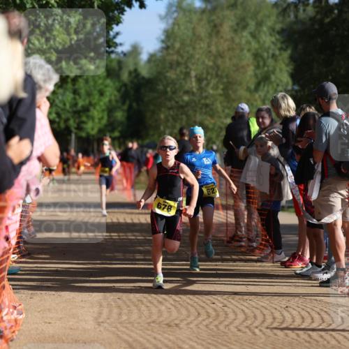 06.09.2026 - 20. Norderstedt Triathlon Mo-Foto http://msf.ph/oto/10155990 06.09.2026 09:42:48 Laufen 678, 656, 656, 671, 671, 697, 697 meine-sportfotos.de