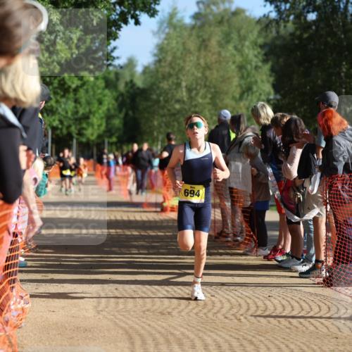 06.09.2026 - 20. Norderstedt Triathlon Mo-Foto http://msf.ph/oto/10156022 06.09.2026 09:42:53 Laufen 694, 656, 656, 697, 697, 698 meine-sportfotos.de