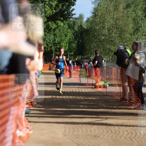 06.09.2026 - 20. Norderstedt Triathlon Mo-Foto http://msf.ph/oto/10156129 06.09.2026 09:43:08 Laufen 609, 609, 611, 611, 634, 634, 669, 669, 686, 686, 698 meine-sportfotos.de