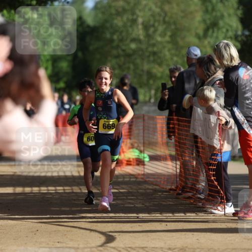06.09.2026 - 20. Norderstedt Triathlon Mo-Foto http://msf.ph/oto/10156400 06.09.2026 09:43:51 Laufen 238, 60, 669, 642, 642, 659, 659, 692, 692 meine-sportfotos.de