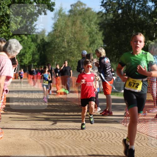 06.09.2026 - 20. Norderstedt Triathlon Mo-Foto http://msf.ph/oto/10156521 06.09.2026 09:44:07 Laufen 672, 663, 663, 668 meine-sportfotos.de