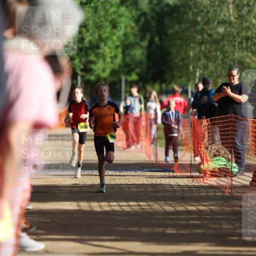 06.09.2026 - 20. Norderstedt Triathlon Mo-Foto http://msf.ph/oto/10156685 06.09.2026 09:44:39 Laufen 668 meine-sportfotos.de