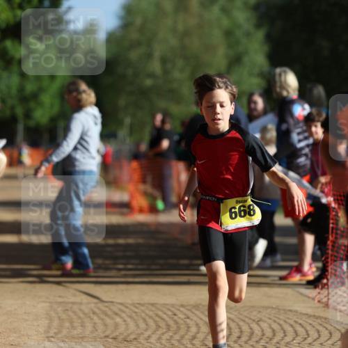06.09.2026 - 20. Norderstedt Triathlon Mo-Foto http://msf.ph/oto/10156734 06.09.2026 09:44:44 Laufen 668 meine-sportfotos.de