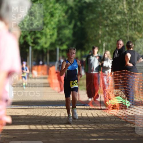 06.09.2026 - 20. Norderstedt Triathlon Mo-Foto http://msf.ph/oto/10156755 06.09.2026 09:44:56 Laufen 617 meine-sportfotos.de