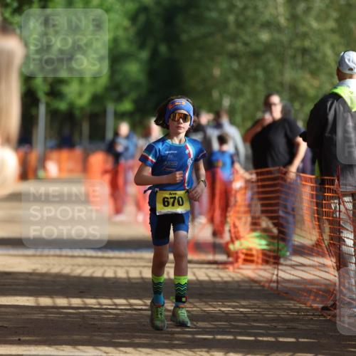 06.09.2026 - 20. Norderstedt Triathlon Mo-Foto http://msf.ph/oto/10156811 06.09.2026 09:45:11 Laufen 670, 605, 605, 632, 632, 645, 645, 650, 650 meine-sportfotos.de