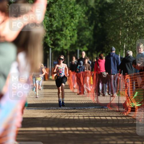 06.09.2026 - 20. Norderstedt Triathlon Mo-Foto http://msf.ph/oto/10156870 06.09.2026 09:45:39 Laufen 608, 608, 680, 680 meine-sportfotos.de