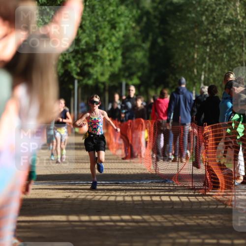 06.09.2026 - 20. Norderstedt Triathlon Mo-Foto http://msf.ph/oto/10156875 06.09.2026 09:45:39 Laufen 608, 608, 680, 680 meine-sportfotos.de