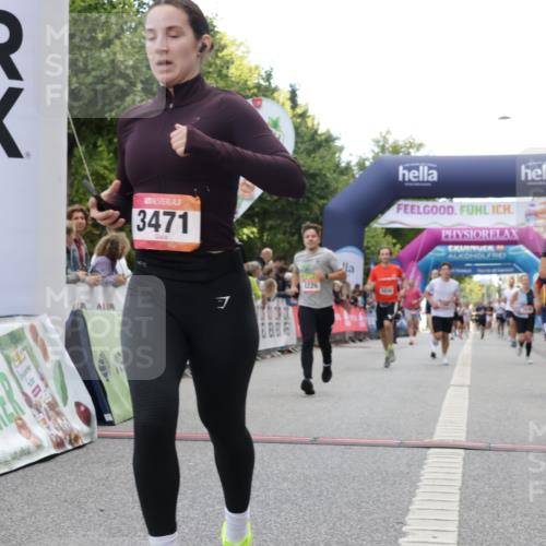 06.09.2026 - CURREX Alsterlauf Yannick Fuchs http://msf.ph/oto/10157070 06.09.2026 09:52:38 Ziel 2529, 2936, 3058, 3380, 3471, 4375, 4826, 4935, 5294, 5454, 5750, 5928, 8226 meine-sportfotos.de