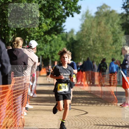 06.09.2026 - 20. Norderstedt Triathlon Mo-Foto http://msf.ph/oto/10157219 06.09.2026 09:47:25 Laufen 679 meine-sportfotos.de