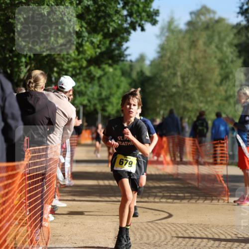 06.09.2026 - 20. Norderstedt Triathlon Mo-Foto http://msf.ph/oto/10157221 06.09.2026 09:47:25 Laufen 679 meine-sportfotos.de