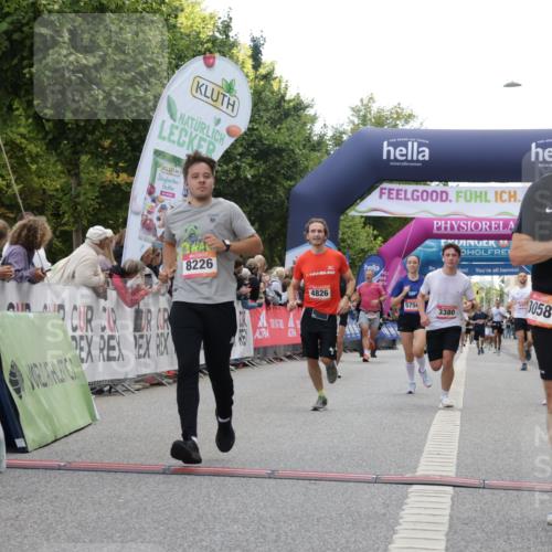 06.09.2026 - CURREX Alsterlauf Yannick Fuchs http://msf.ph/oto/10157223 06.09.2026 09:52:39 Ziel 2529, 2936, 3058, 3380, 3471, 3808, 4375, 4826, 5294, 5750, 5928, 8226 meine-sportfotos.de