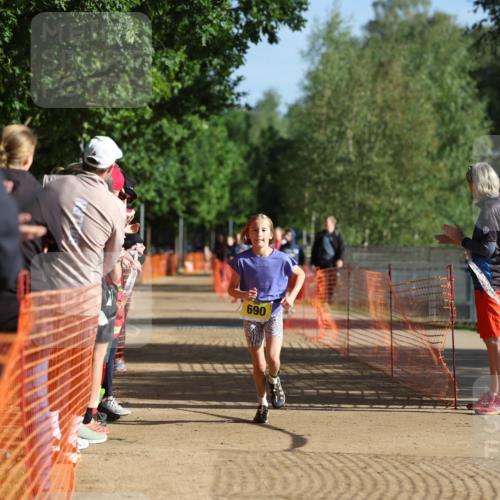 06.09.2026 - 20. Norderstedt Triathlon Mo-Foto http://msf.ph/oto/10157358 06.09.2026 09:47:52 Laufen 690, 639, 639, 684, 684 meine-sportfotos.de