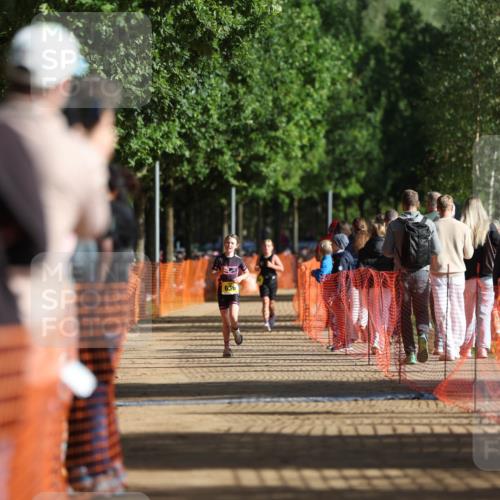 06.09.2026 - 20. Norderstedt Triathlon Mo-Foto http://msf.ph/oto/10157433 06.09.2026 09:48:27 Laufen 639 meine-sportfotos.de