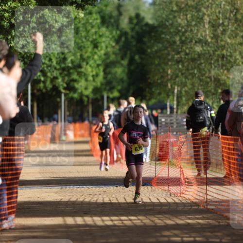 06.09.2026 - 20. Norderstedt Triathlon Mo-Foto http://msf.ph/oto/10157470 06.09.2026 09:48:34 Laufen 639 meine-sportfotos.de