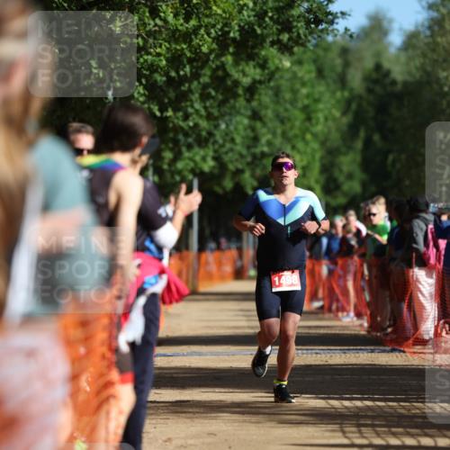 06.09.2026 - 20. Norderstedt Triathlon Mo-Foto http://msf.ph/oto/10157684 06.09.2026 10:31:12 Laufen 1498, 1489, 1489 meine-sportfotos.de