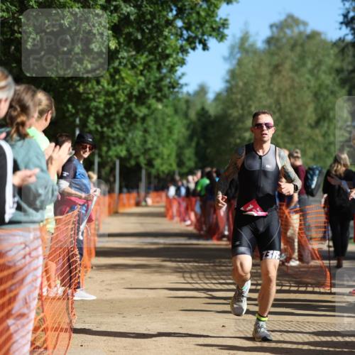 06.09.2026 - 20. Norderstedt Triathlon Mo-Foto http://msf.ph/oto/10157963 06.09.2026 10:32:29 Laufen 13 meine-sportfotos.de