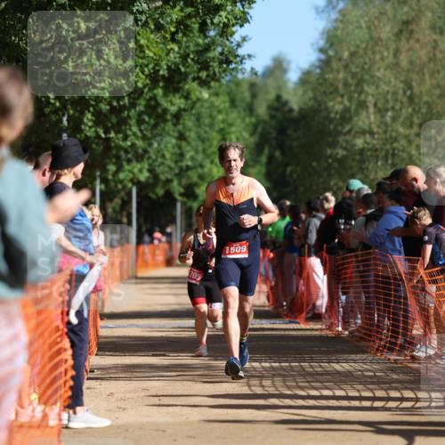 06.09.2026 - 20. Norderstedt Triathlon Mo-Foto http://msf.ph/oto/10158079 06.09.2026 10:32:55 Laufen 205, 1509, 1205, 1205, 1509, 1509 meine-sportfotos.de