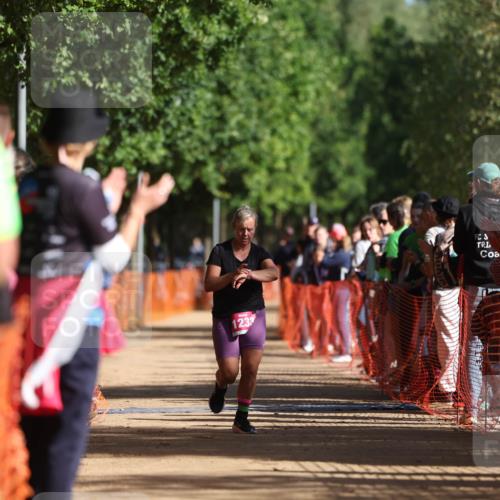 06.09.2026 - 20. Norderstedt Triathlon Mo-Foto http://msf.ph/oto/10158378 06.09.2026 10:35:09 Laufen 1239, 1233 meine-sportfotos.de