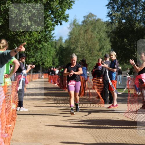 06.09.2026 - 20. Norderstedt Triathlon Mo-Foto http://msf.ph/oto/10158435 06.09.2026 10:35:13 Laufen 1233, 1233 meine-sportfotos.de