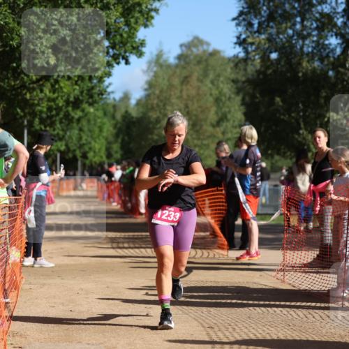 06.09.2026 - 20. Norderstedt Triathlon Mo-Foto http://msf.ph/oto/10158456 06.09.2026 10:35:15 Laufen 1233, 1233 meine-sportfotos.de