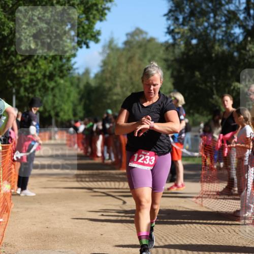 06.09.2026 - 20. Norderstedt Triathlon Mo-Foto http://msf.ph/oto/10158465 06.09.2026 10:35:15 Laufen 1233, 1233 meine-sportfotos.de