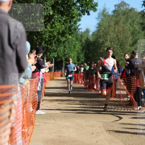 06.09.2026 - 20. Norderstedt Triathlon Mo-Foto http://msf.ph/oto/10158686 06.09.2026 10:36:25 Laufen 737, 1223, 1223, 1494, 1494 meine-sportfotos.de