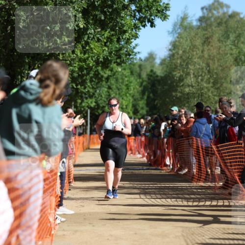 06.09.2026 - 20. Norderstedt Triathlon Mo-Foto http://msf.ph/oto/10158834 06.09.2026 10:36:57 Laufen 735, 1215, 1215 meine-sportfotos.de