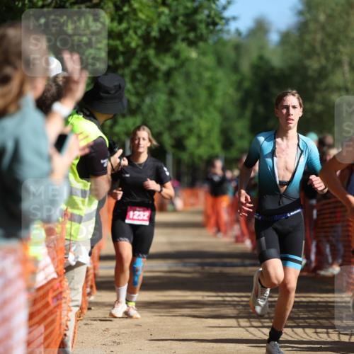 06.09.2026 - 20. Norderstedt Triathlon Mo-Foto http://msf.ph/oto/10158981 06.09.2026 10:37:15 Laufen 1232, 718, 718, 756, 1201, 1201, 1232, 1232 meine-sportfotos.de