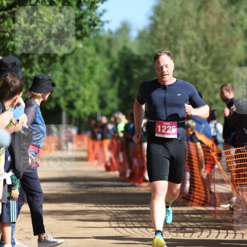 06.09.2026 - 20. Norderstedt Triathlon Mo-Foto http://msf.ph/oto/10159055 06.09.2026 10:37:27 Laufen 1226, 756, 1226, 1226 meine-sportfotos.de