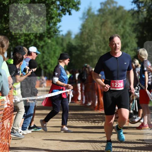 06.09.2026 - 20. Norderstedt Triathlon Mo-Foto http://msf.ph/oto/10159066 06.09.2026 10:37:28 Laufen 1226, 41, 1226, 1226 meine-sportfotos.de