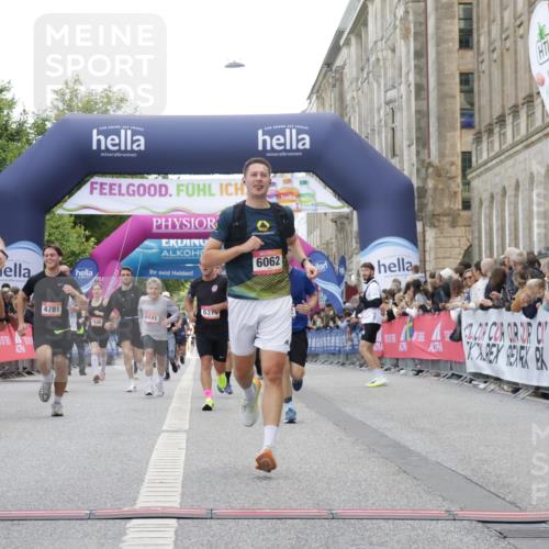 06.09.2026 - CURREX Alsterlauf Yannick Fuchs http://msf.ph/oto/10159203 06.09.2026 09:52:57 Ziel 2336, 2438, 2465, 2510, 3135, 3594, 3954, 3971, 4226, 4329, 4570, 4780, 4781, 5048, 5522, 6062, 6141, 6232, 6314, 8025, 8324 meine-sportfotos.de