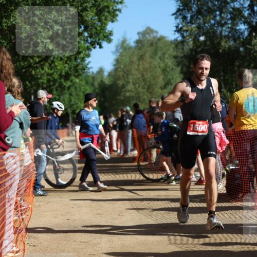 06.09.2026 - 20. Norderstedt Triathlon Mo-Foto http://msf.ph/oto/10159218 06.09.2026 10:37:49 Laufen 1500, 1217, 1217 meine-sportfotos.de