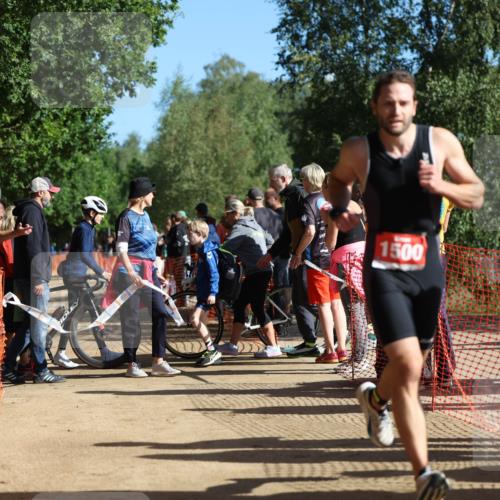 06.09.2026 - 20. Norderstedt Triathlon Mo-Foto http://msf.ph/oto/10159225 06.09.2026 10:37:49 Laufen 1500, 1217, 1217 meine-sportfotos.de