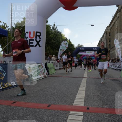 06.09.2026 - CURREX Alsterlauf Yannick Fuchs http://msf.ph/oto/10159454 06.09.2026 09:52:58 Ziel 2336, 2438, 2464, 2465, 2510, 2930, 3135, 3594, 3954, 3971, 4329, 4570, 4780, 4781, 5048, 5522, 6062, 6141, 6232, 6314, 8025, 8190, 8324 meine-sportfotos.de