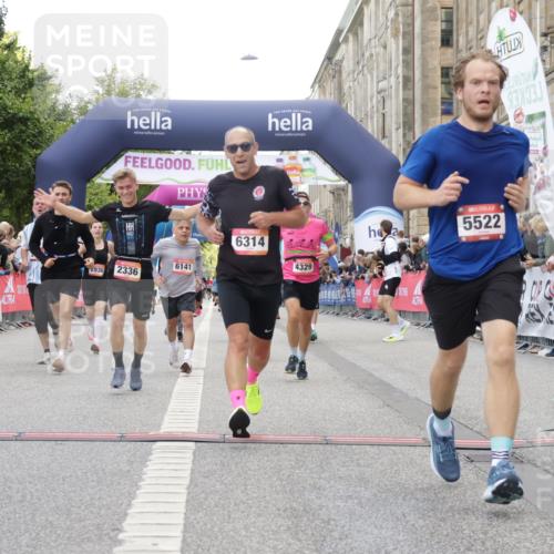 06.09.2026 - CURREX Alsterlauf Yannick Fuchs http://msf.ph/oto/10159626 06.09.2026 09:53:00 Ziel 2336, 2438, 2464, 2465, 2930, 3594, 3913, 3954, 3971, 4329, 4780, 4781, 5048, 5253, 5522, 6062, 6141, 6156, 6314, 8025, 8190, 8334 meine-sportfotos.de