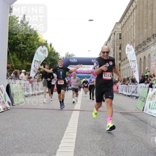 06.09.2026 - CURREX Alsterlauf Yannick Fuchs http://msf.ph/oto/10159786 06.09.2026 09:53:01 Ziel 2336, 2438, 2464, 2465, 2930, 3594, 3913, 3954, 3971, 4329, 4780, 4781, 5048, 5253, 5522, 6062, 6141, 6156, 6314, 8025, 8190, 8334 meine-sportfotos.de