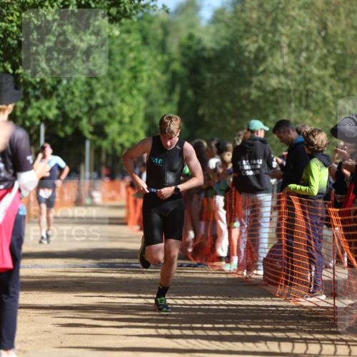 06.09.2026 - 20. Norderstedt Triathlon Mo-Foto http://msf.ph/oto/10159907 06.09.2026 10:40:42 Laufen 702, 703 meine-sportfotos.de