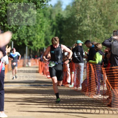 06.09.2026 - 20. Norderstedt Triathlon Mo-Foto http://msf.ph/oto/10159909 06.09.2026 10:40:42 Laufen 702, 703 meine-sportfotos.de
