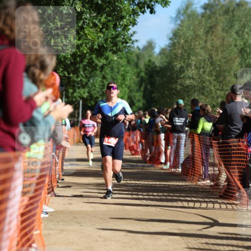 06.09.2026 - 20. Norderstedt Triathlon Mo-Foto http://msf.ph/oto/10159982 06.09.2026 10:40:48 Laufen 1498, 702, 705 meine-sportfotos.de