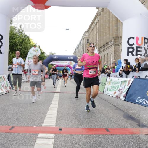 06.09.2026 - CURREX Alsterlauf Yannick Fuchs http://msf.ph/oto/10160127 06.09.2026 09:53:03 Ziel 2336, 2464, 2930, 3594, 3913, 4269, 4329, 4780, 4781, 5048, 5202, 5253, 5522, 6062, 6141, 6156, 6314, 8190, 8334 meine-sportfotos.de