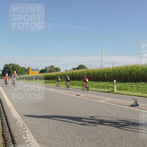 06.09.2026 - 20. Norderstedt Triathlon Michael Burmester http://msf.ph/oto/10160316 06.09.2026 09:37:15 Radfahren 651, 665 meine-sportfotos.de